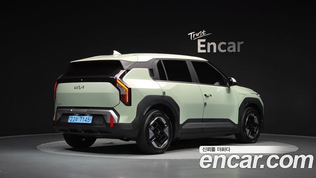 Kia EV3 Standard 2WD Air - фото 1