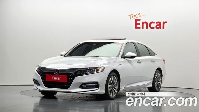 Honda Accord 10-го поколения 2.0 Hybrid Touring - фото 0