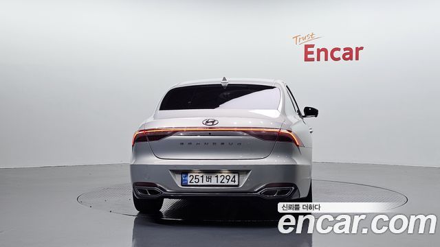 Hyundai Grandeur New IG, гибрид Calligraphy - фото 3