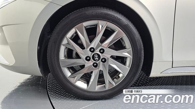 Hyundai Grandeur New IG, гибрид Calligraphy - фото 4