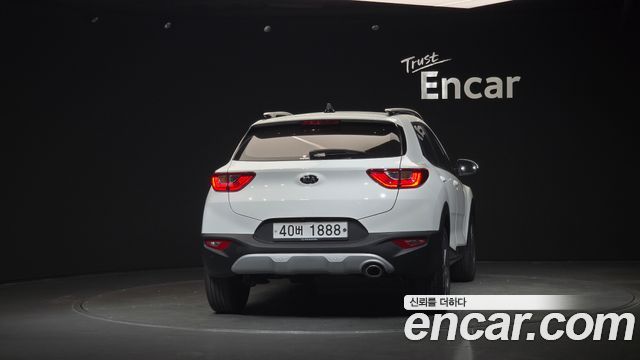 Kia Stonic 1.4 Prestige - фото 3
