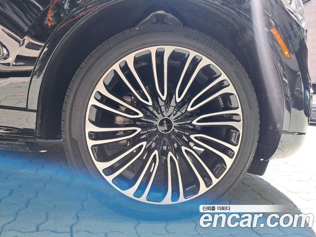 Lincoln Aviator 2-го поколения 3.0 Black Label AWD - фото 4