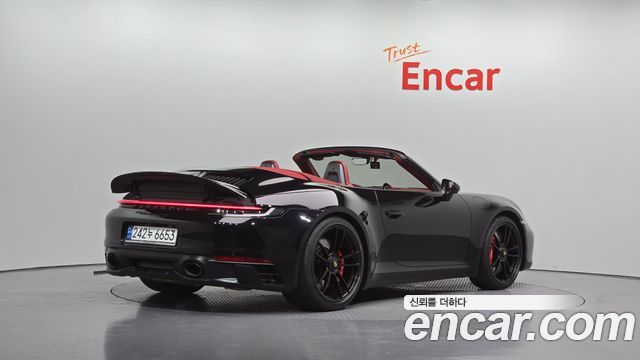 Porsche 911 Carrera GTS Cabriolet - фото 1