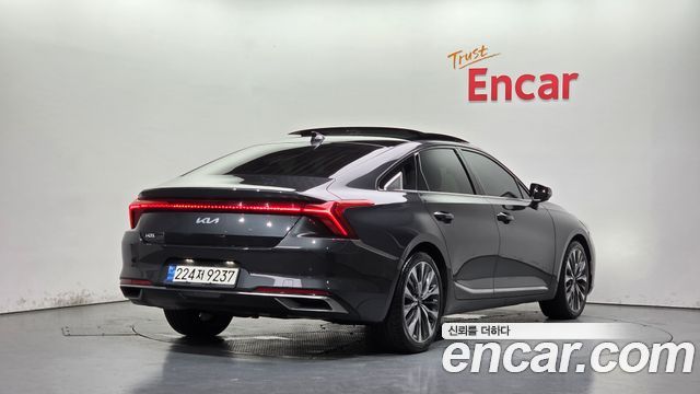 Kia K8 2.5 Gasoline 2WD Signature - фото 1