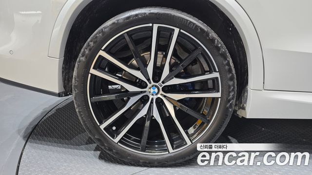 BMW X5 G05 xDrive 40i M sports Onlie Exclusive Edition - фото 4