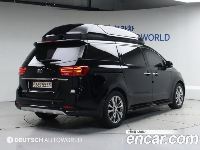 Kia Carnival New 9-Seater Noblesse Special - фото 1