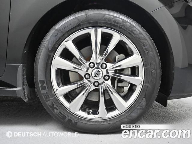 Kia Carnival New 9-Seater Noblesse Special - фото 4