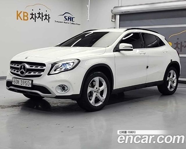 Mercedes-Benz GLA-Class X156 GLA220 - фото 0