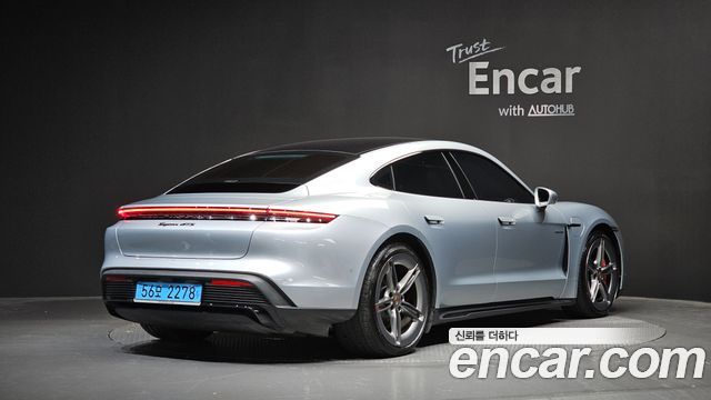 Porsche Taycan GTS - фото 0