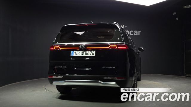 Kia Carnival 4-го поколения Gasoline 7-Seater Signature - фото 2