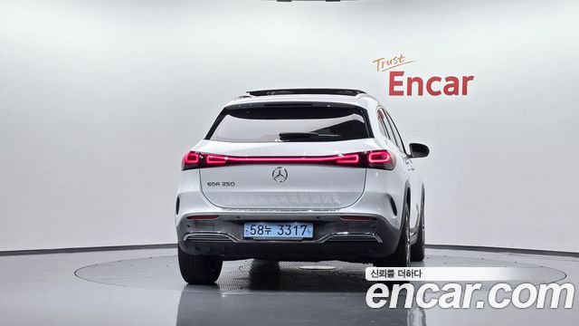 Mercedes-Benz EQA H243 EQA250 AMG Package Plus - фото 2