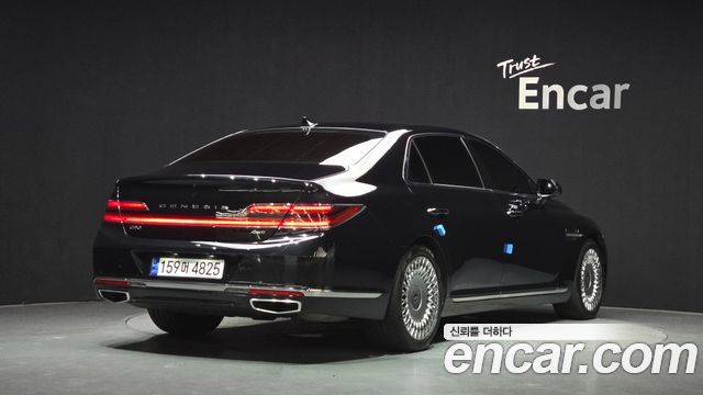 Genesis G90 3.3 T AWD Premium Luxury - фото 1