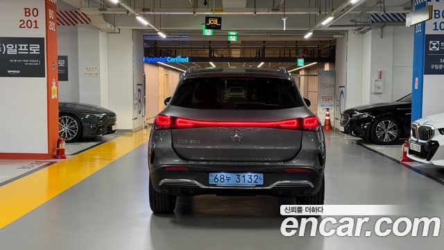 Mercedes-Benz EQA H243 EQA250 AMG Line - фото 3