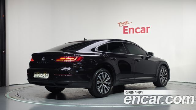 Volkswagen Arteon 2.0 TDI Premium - фото 1