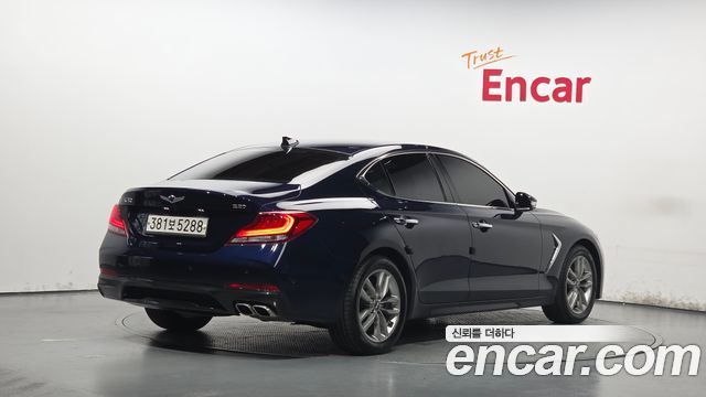 Genesis G70 2.2D Supreme - фото 1