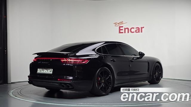 Porsche Panamera 3.0 AWD - фото 1