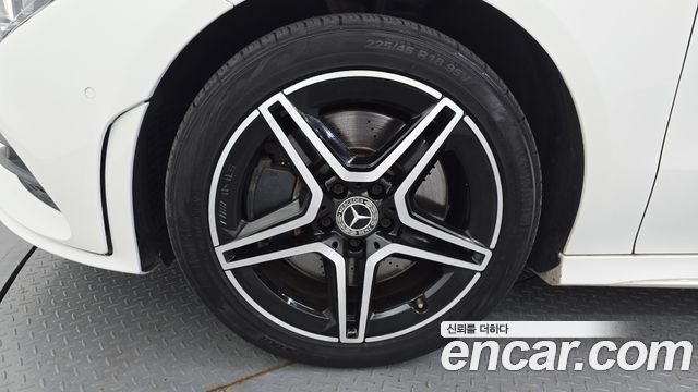 Mercedes-Benz CLA-Class C118 CLA250 4MATIC - фото 4