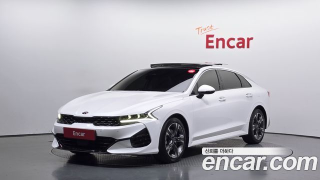 Kia K5 3-го поколения 2.0 Signature - фото 0