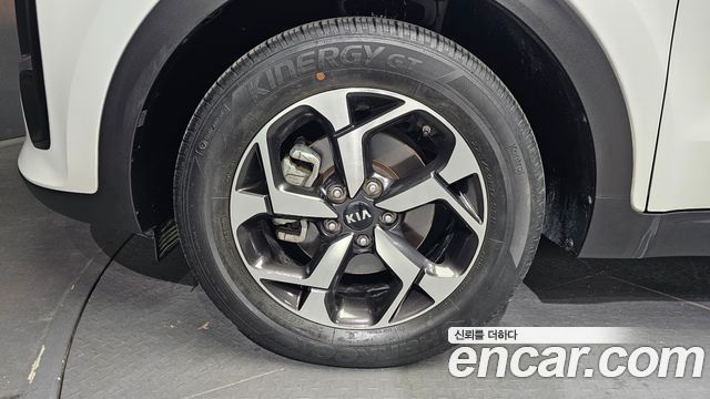 Kia Sportage The Bold Diesel 1.6 2WD Trendy - фото 4