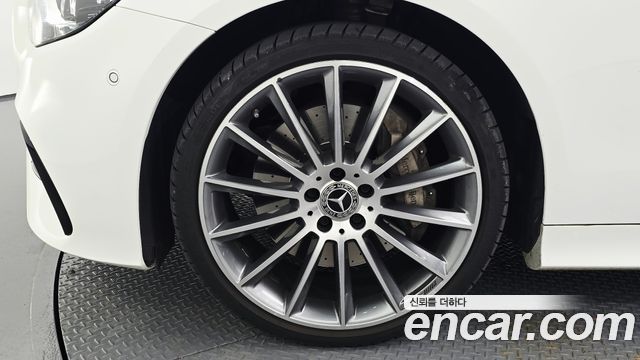 Mercedes-Benz E-Class W213 E450 4MATIC Cabriolet - фото 4