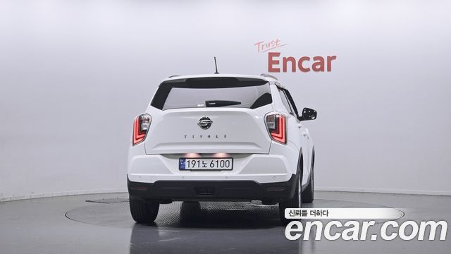 SsangYong Tivoli Gasoline 1.5 2WD V3 - фото 3