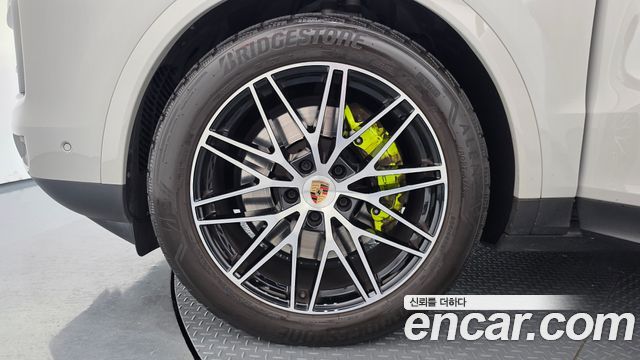 Porsche Cayenne PO536 3.0 E-Hybrid Coupe - фото 3
