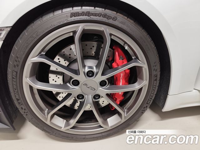 Porsche 718 Cayman 4.0 GT4 - фото 4