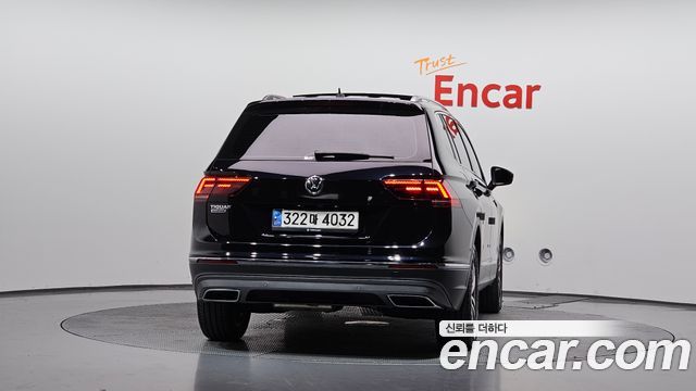 Volkswagen Tiguan Allspace 2.0 TDI Prestige - фото 3