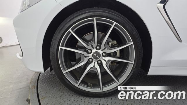 Genesis G70 2.2D Supreme - фото 4