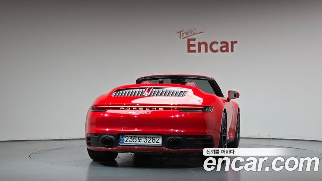 Porsche 911 Carrera 4 Cabriolet - фото 2