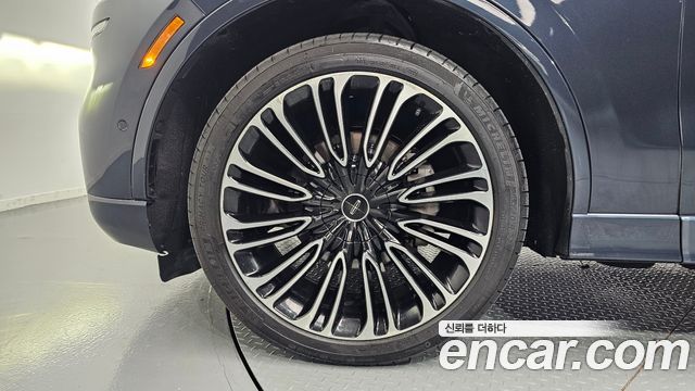Lincoln Aviator 2-го поколения 3.0 Black Label AWD - фото 4
