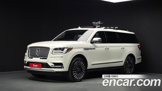 Lincoln Navigator 4-го поколения 3.5L Black Label - фото 0