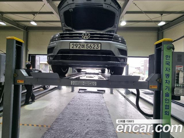 Volkswagen Tiguan Allspace 2.0 TDI Prestige - фото 0