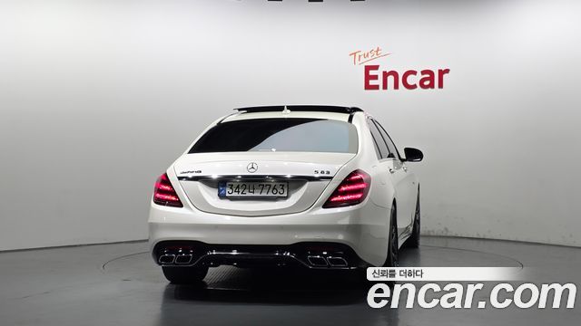 Mercedes-Benz S-Class W222 S63 AMG 4MATIC+ - фото 3