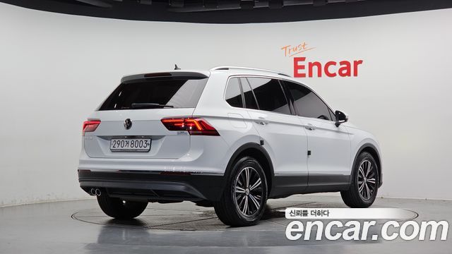 Volkswagen Tiguan 2-го поколения 2.0 TDI Prestige - фото 1