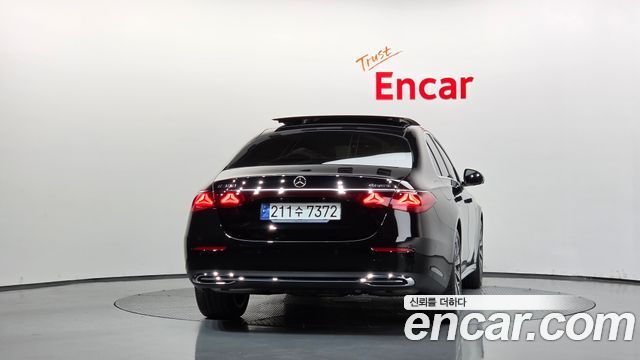 Mercedes-Benz E-Class W214 E300 4MATIC Exclusive - фото 3