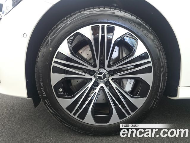 Mercedes-Benz E-Class W214 E350e 4MATIC - фото 4