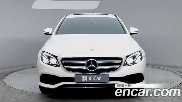 Mercedes-Benz E-Class W213 E220d Avantgarde - фото 2
