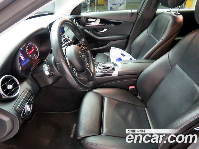 Mercedes-Benz C-Class W205 C200 - фото 4