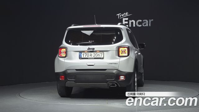 Jeep Renegade 2.4 Limited - фото 3