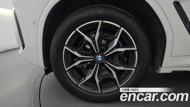 BMW X4 G02 xDrive20i M Sport - фото 4