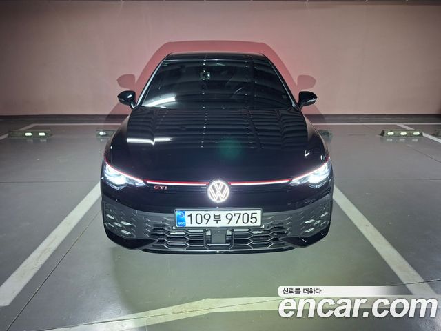 Volkswagen Golf 8-го поколения 2.0 GTI - фото 0