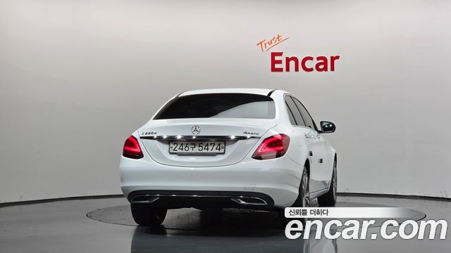 Mercedes-Benz C-Class W205 C220 d 4MATIC - фото 3
