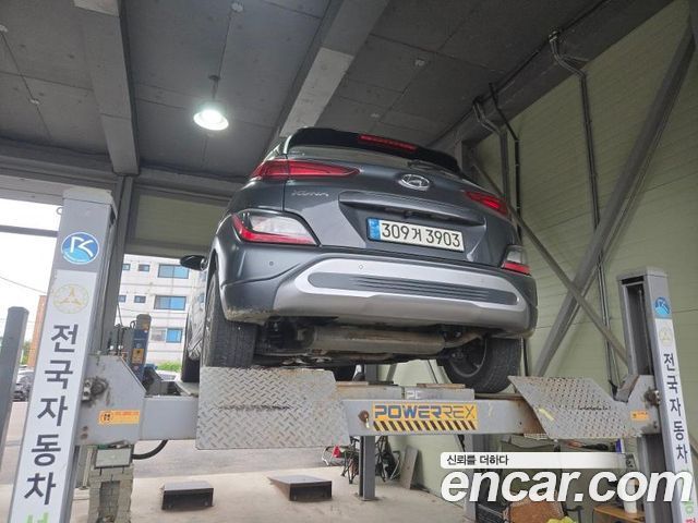 Hyundai Kona New Gasoline 2.0 2WD Modern - фото 1