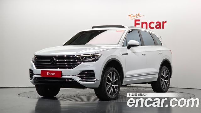 Volkswagen Touareg 3-го поколения 3.0 TDI Prestige - фото 0