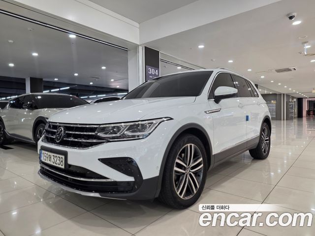 Volkswagen Tiguan 2-го поколения 2.0 TDI Prestige - фото 1