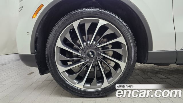 Lincoln Aviator 2-го поколения 3.0 Reserve AWD - фото 4