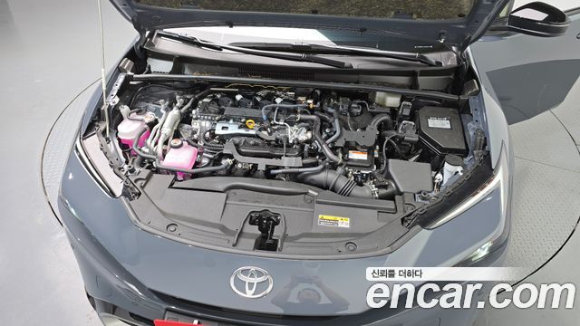 Toyota Prius 5-го поколения 2.0 PHEV XSE - фото 4