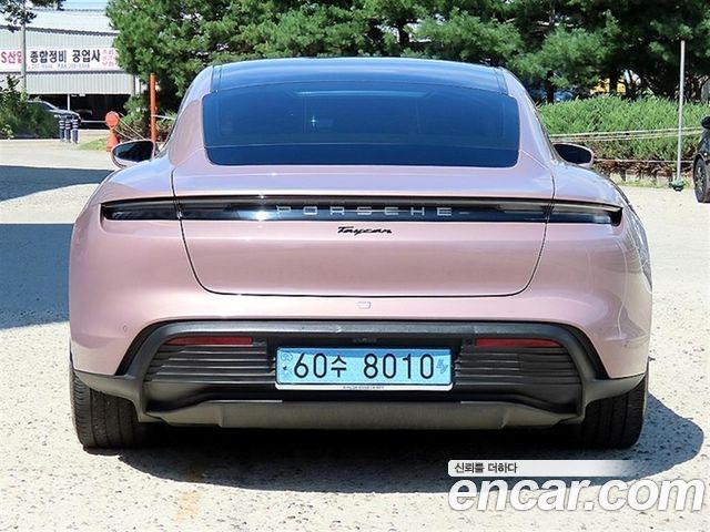 Porsche Taycan Base - фото 3