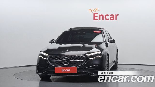 Mercedes-Benz E-Class W214 E300 4MATIC AMG Line - фото 1